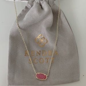 Kendra Scott necklace